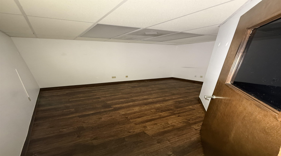 9803 Sterling St., Laredo, Texas 78045, 1 Room Rooms,1 BathroomBathrooms,Commercial retail/office,For Rent,9803 Sterling St.,20261158