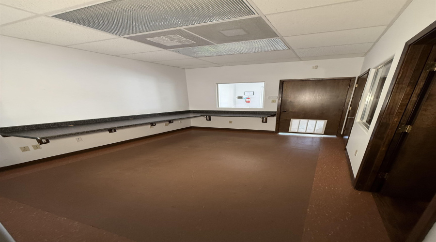 9803 Sterling St., Laredo, Texas 78045, 1 Room Rooms,1 BathroomBathrooms,Commercial retail/office,For Rent,9803 Sterling St.,20261158