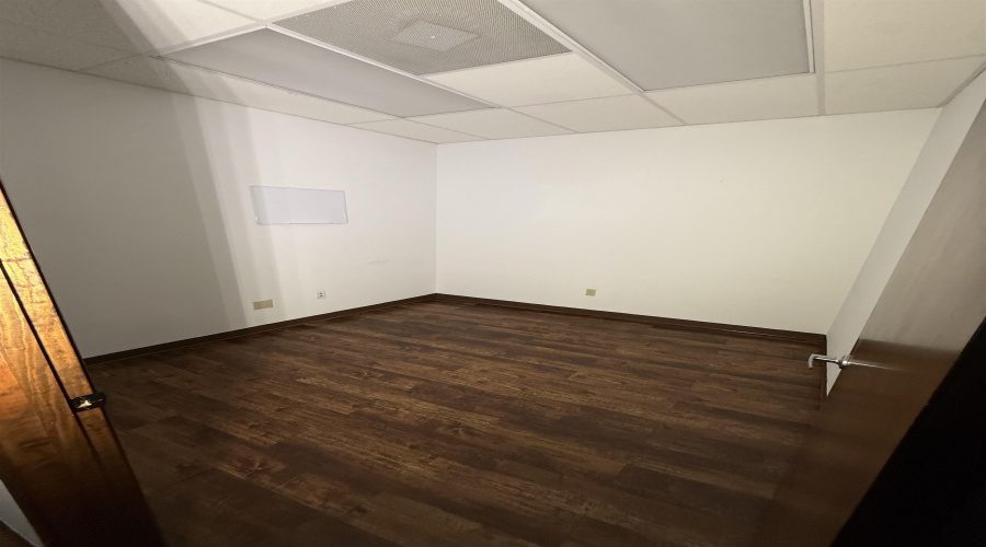 9803 Sterling St., Laredo, Texas 78045, 1 Room Rooms,1 BathroomBathrooms,Commercial retail/office,For Rent,9803 Sterling St.,20261158