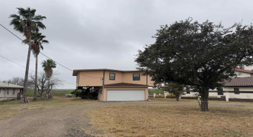 553 Cerrito Dr, ZAPATA, Texas 78076, 3 Bedrooms Bedrooms, 4 Rooms Rooms,2 BathroomsBathrooms,Residential,For Sale,553 Cerrito Dr,20261160 553 Cerrito Dr, ZAPATA, Texas 78076, 3 Bedrooms Bedrooms, 4 Rooms Rooms,2 BathroomsBathrooms,Residential,For Sale,553 Cerrito Dr,20261160