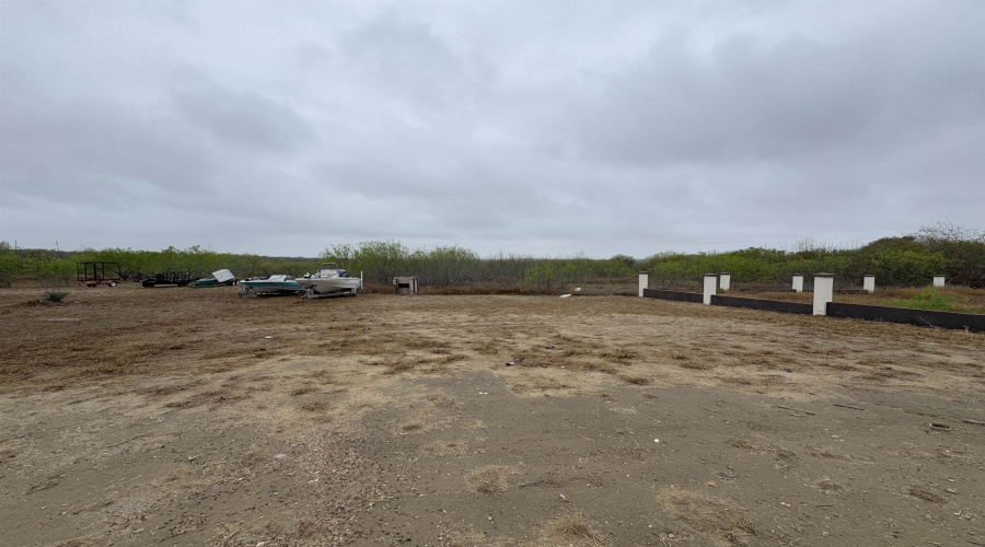 553 Cerrito Dr, ZAPATA, Texas 78076, 3 Bedrooms Bedrooms, 4 Rooms Rooms,2 BathroomsBathrooms,Residential,For Sale,553 Cerrito Dr,20261160