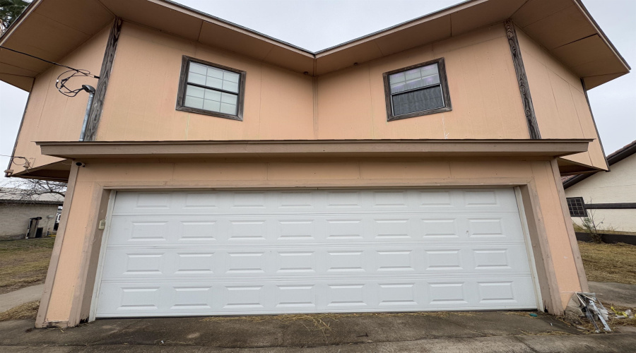 553 Cerrito Dr, ZAPATA, Texas 78076, 3 Bedrooms Bedrooms, 4 Rooms Rooms,2 BathroomsBathrooms,Residential,For Sale,553 Cerrito Dr,20261160