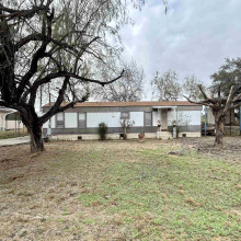 136 N. Jab Dr., Zapata, Texas 78076, 2 Bedrooms Bedrooms, 5 Rooms Rooms,2 BathroomsBathrooms,Residential,For Sale,136 N. Jab Dr.,20254048