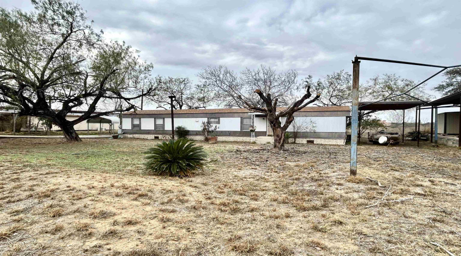 136 N. Jab Dr., Zapata, Texas 78076, 2 Bedrooms Bedrooms, 5 Rooms Rooms,2 BathroomsBathrooms,Residential,For Sale,136 N. Jab Dr.,20254048