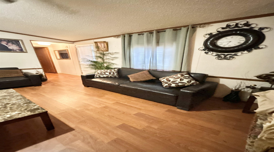 136 N. Jab Dr., Zapata, Texas 78076, 2 Bedrooms Bedrooms, 5 Rooms Rooms,2 BathroomsBathrooms,Residential,For Sale,136 N. Jab Dr.,20254048