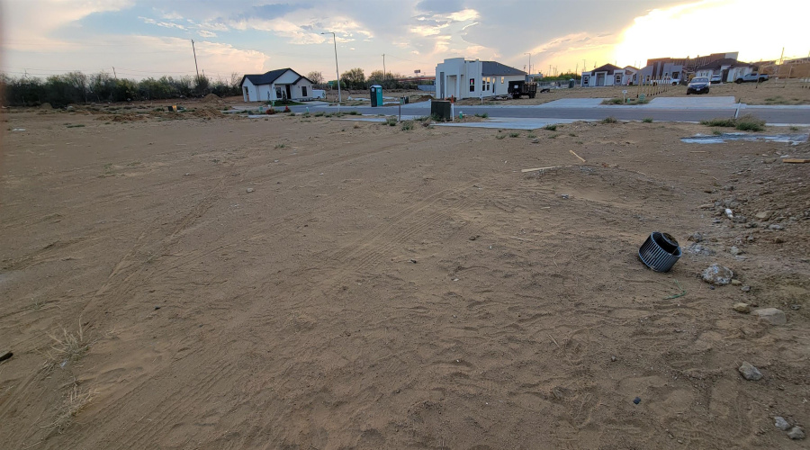 5057 Luna Grande Lp., Laredo, Texas 78046, 3 Bedrooms Bedrooms, 5 Rooms Rooms,2 BathroomsBathrooms,Residential,For Sale,5057 Luna Grande Lp.,20261161