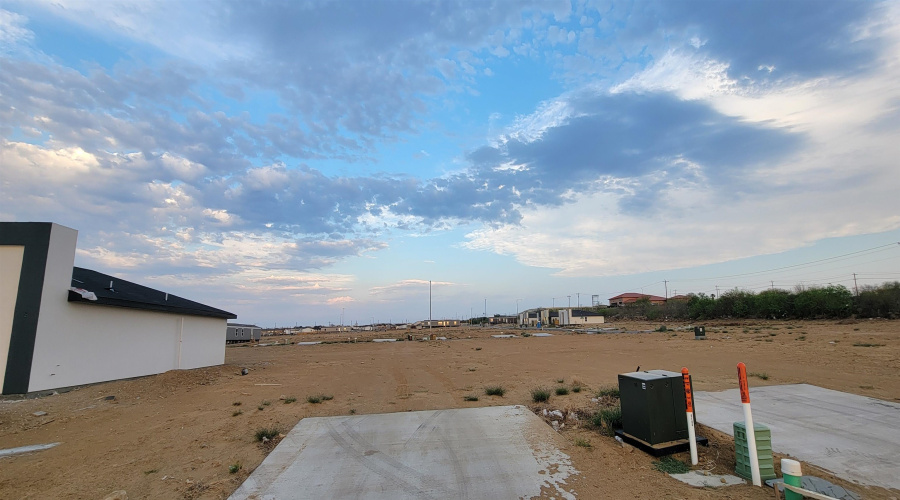 5057 Luna Grande Lp., Laredo, Texas 78046, 3 Bedrooms Bedrooms, 5 Rooms Rooms,2 BathroomsBathrooms,Residential,For Sale,5057 Luna Grande Lp.,20261161