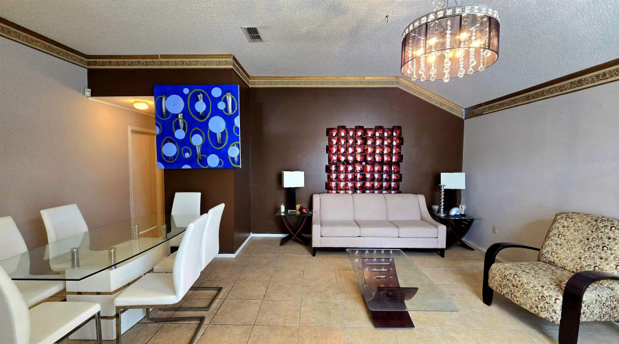 737 Royal Palm Dr, Laredo, Texas 78045, 3 Bedrooms Bedrooms, 4 Rooms Rooms,2 BathroomsBathrooms,Residential,For Sale,737 Royal Palm Dr,20261164