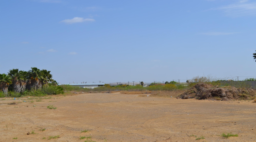 000 E Saunders St, Laredo, Texas 78041, ,Land,For Sale,000 E Saunders St,20261165