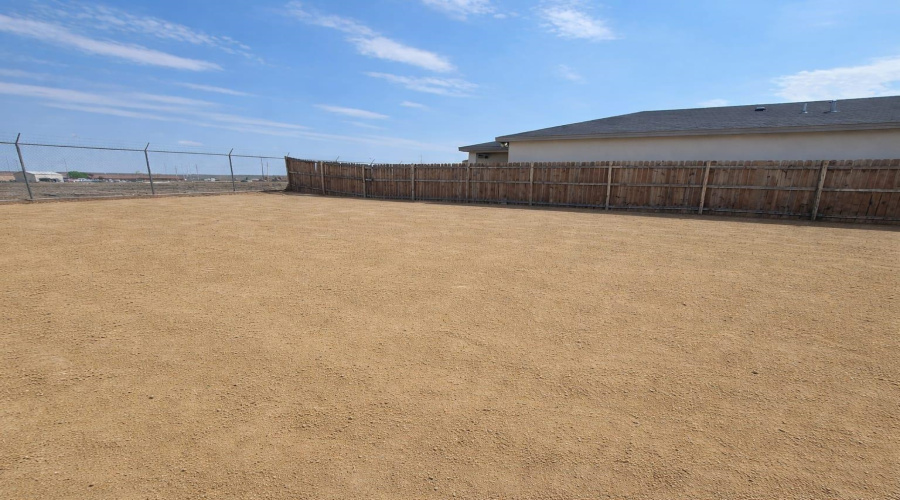 Pictures for illustration purposes.