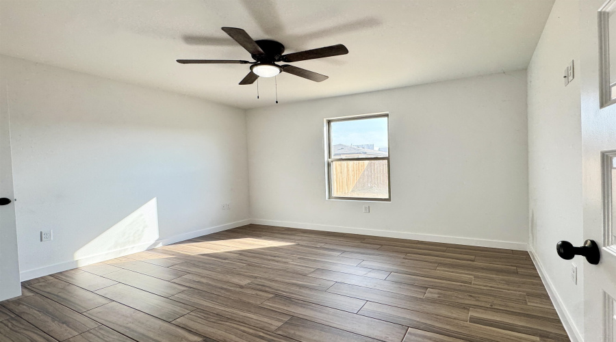 5005 Nispero Ln, Laredo, Texas 78046, 3 Bedrooms Bedrooms, 7 Rooms Rooms,2 BathroomsBathrooms,Residential,For Sale,5005 Nispero Ln,20261166