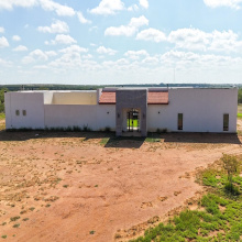 559 Jefferies Rd., Laredo, Texas 78045, 5 Bedrooms Bedrooms, 8 Rooms Rooms,7 BathroomsBathrooms,Residential,For Sale,559 Jefferies Rd.,20261171