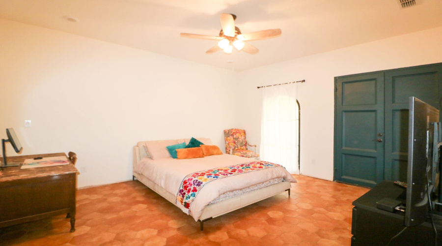 559 Jefferies Rd., Laredo, Texas 78045, 5 Bedrooms Bedrooms, 8 Rooms Rooms,7 BathroomsBathrooms,Residential,For Sale,559 Jefferies Rd.,20261171