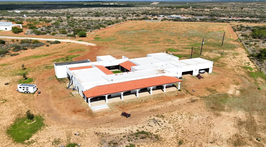 559 Jefferies Rd., Laredo, Texas 78045, 5 Bedrooms Bedrooms, 8 Rooms Rooms,7 BathroomsBathrooms,Residential,For Sale,559 Jefferies Rd.,20261171