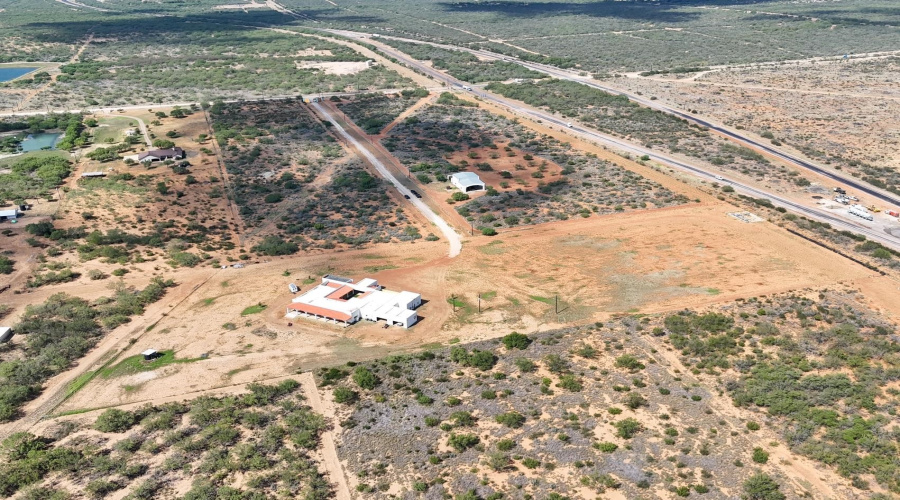 559 Jefferies Rd., Laredo, Texas 78045, 5 Bedrooms Bedrooms, 8 Rooms Rooms,7 BathroomsBathrooms,Residential,For Sale,559 Jefferies Rd.,20261171