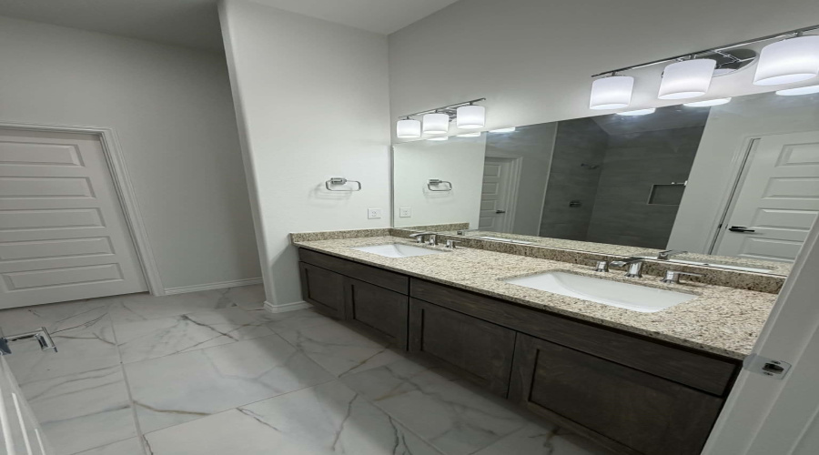 5609 Beefalo Ln., Laredo, Texas 78046, 4 Bedrooms Bedrooms, 8 Rooms Rooms,2 BathroomsBathrooms,Residential,For Sale,5609 Beefalo Ln.,20261175