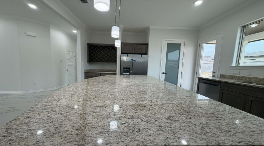 5609 Beefalo Ln., Laredo, Texas 78046, 4 Bedrooms Bedrooms, 8 Rooms Rooms,2 BathroomsBathrooms,Residential,For Sale,5609 Beefalo Ln.,20261175