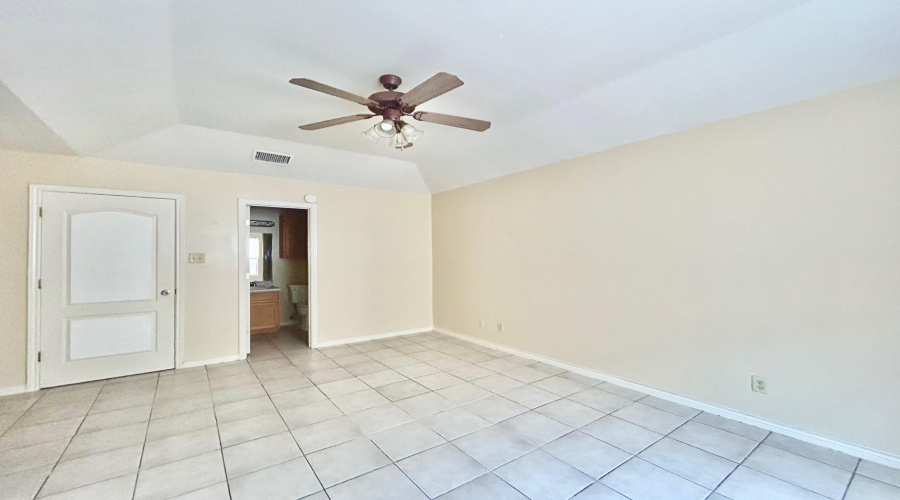 207 Martingale Ln, Laredo, Texas 78041, 2 Bedrooms Bedrooms, 4 Rooms Rooms,2 BathroomsBathrooms,Residential,For Rent,207 Martingale Ln,20261176