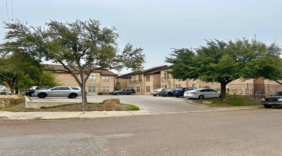 207 Martingale Ln, Laredo, Texas 78041, 2 Bedrooms Bedrooms, 4 Rooms Rooms,2 BathroomsBathrooms,Residential,For Rent,207 Martingale Ln,20261176