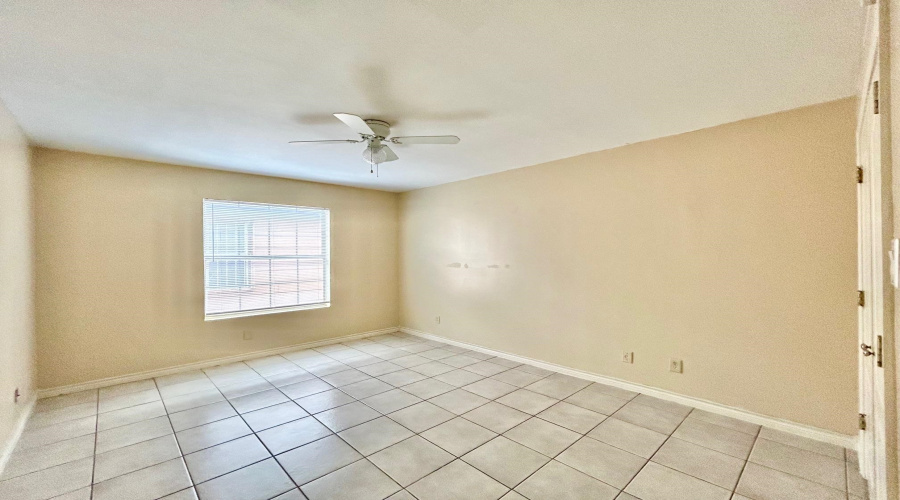 207 Martingale Ln, Laredo, Texas 78041, 2 Bedrooms Bedrooms, 4 Rooms Rooms,2 BathroomsBathrooms,Residential,For Rent,207 Martingale Ln,20261176