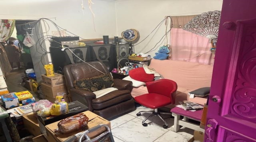 1611 Marion St, Laredo, Texas 78043, 4 Bedrooms Bedrooms, 8 Rooms Rooms,2 BathroomsBathrooms,Residential,For Sale,1611 Marion St,20261177