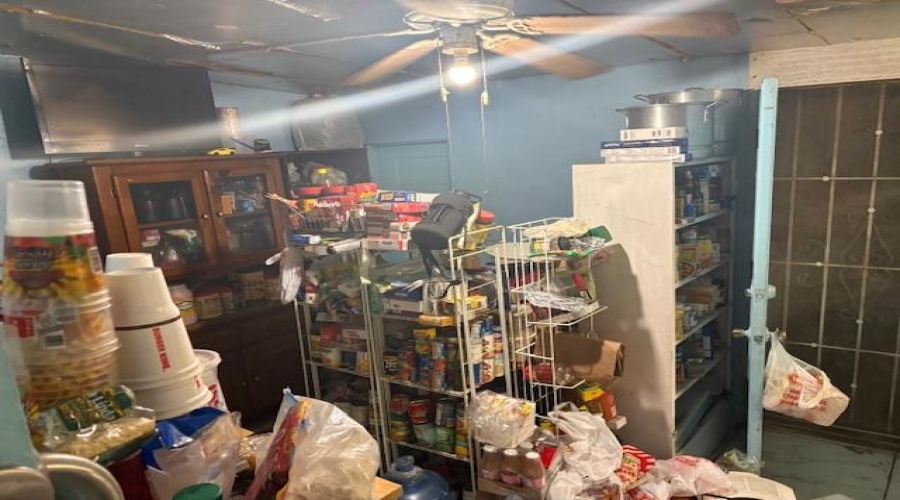 1611 Marion St, Laredo, Texas 78043, 4 Bedrooms Bedrooms, 8 Rooms Rooms,2 BathroomsBathrooms,Residential,For Sale,1611 Marion St,20261177