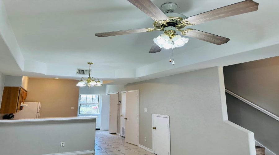 2005 Cross St, Laredo, Texas 78046, 2 Bedrooms Bedrooms, 5 Rooms Rooms,1 BathroomBathrooms,Residential,For Rent,2005 Cross St,20261178