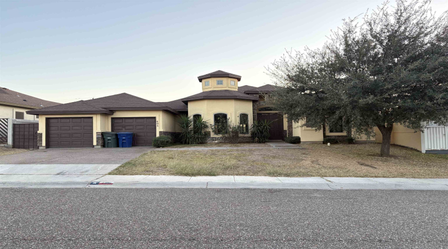 405 Michoacan Loop, Laredo, Texas 78045, 4 Bedrooms Bedrooms, 4 Rooms Rooms,2 BathroomsBathrooms,Residential,For Rent,405 Michoacan Loop,20261179