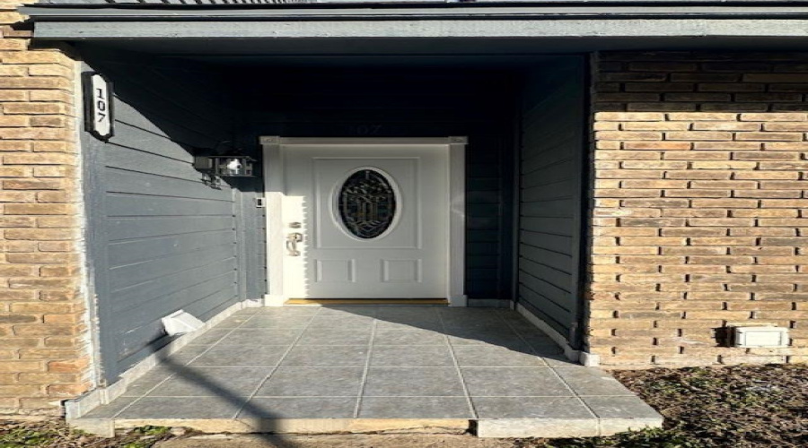 210 E Del Mar Blvd, LAREDO, Texas 78041, 2 Bedrooms Bedrooms, 5 Rooms Rooms,2 BathroomsBathrooms,Residential,For Sale,210 E Del Mar Blvd,20261184