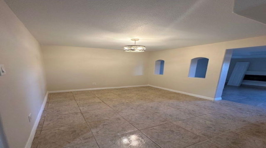 210 E Del Mar Blvd, LAREDO, Texas 78041, 2 Bedrooms Bedrooms, 5 Rooms Rooms,2 BathroomsBathrooms,Residential,For Sale,210 E Del Mar Blvd,20261184