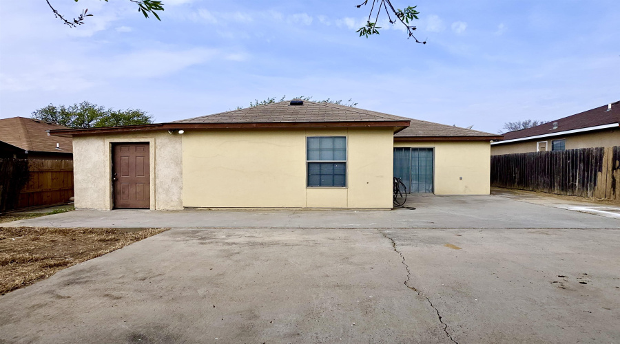 615 John Adams Rd, Laredo, Texas 78046, 4 Bedrooms Bedrooms, 5 Rooms Rooms,2 BathroomsBathrooms,Residential,For Rent,615 John Adams Rd,20261185