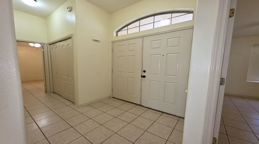 615 John Adams Rd, Laredo, Texas 78046, 4 Bedrooms Bedrooms, 5 Rooms Rooms,2 BathroomsBathrooms,Residential,For Rent,615 John Adams Rd,20261185