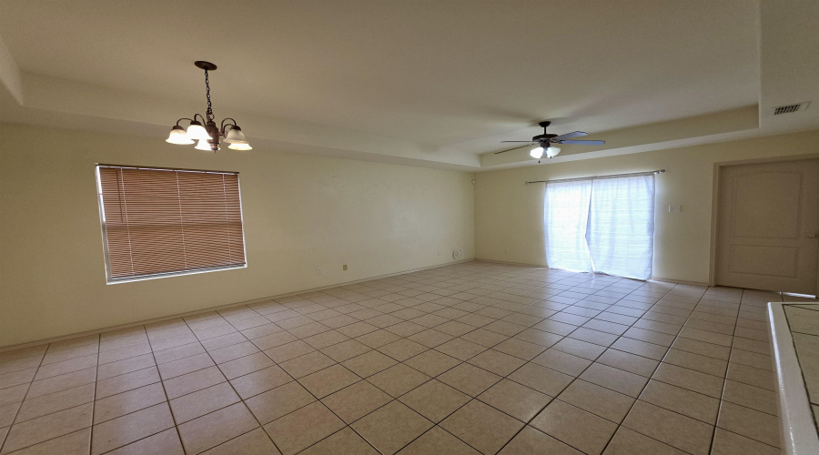 615 John Adams Rd, Laredo, Texas 78046, 4 Bedrooms Bedrooms, 5 Rooms Rooms,2 BathroomsBathrooms,Residential,For Rent,615 John Adams Rd,20261185