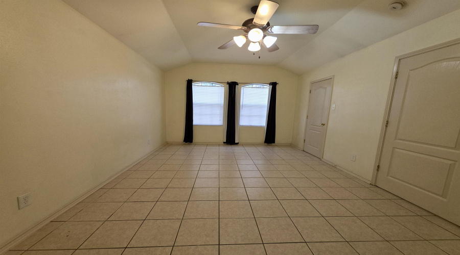 615 John Adams Rd, Laredo, Texas 78046, 4 Bedrooms Bedrooms, 5 Rooms Rooms,2 BathroomsBathrooms,Residential,For Rent,615 John Adams Rd,20261185