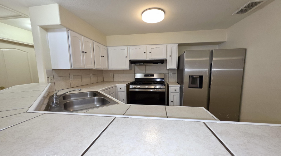 615 John Adams Rd, Laredo, Texas 78046, 4 Bedrooms Bedrooms, 5 Rooms Rooms,2 BathroomsBathrooms,Residential,For Rent,615 John Adams Rd,20261185