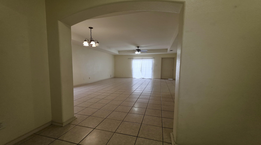 615 John Adams Rd, Laredo, Texas 78046, 4 Bedrooms Bedrooms, 5 Rooms Rooms,2 BathroomsBathrooms,Residential,For Rent,615 John Adams Rd,20261185