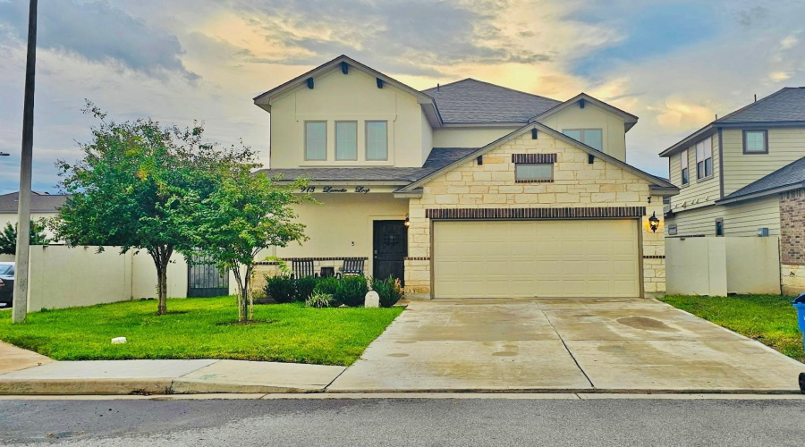 913 Larvotto Lp., LAREDO, Texas 78045, 3 Bedrooms Bedrooms, 7 Rooms Rooms,2 BathroomsBathrooms,Residential,For Sale,913 Larvotto Lp.,20261186