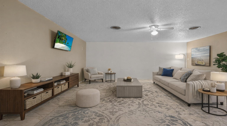 17' 9" x 16' 3" approx 291 sq ft