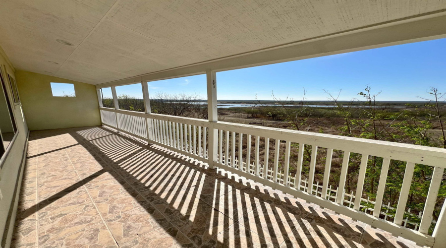 5317 S Siesta Ln, Zapata, Texas 78076, 2 Bedrooms Bedrooms, 5 Rooms Rooms,2 BathroomsBathrooms,Residential,For Sale,5317 S Siesta Ln,20251073