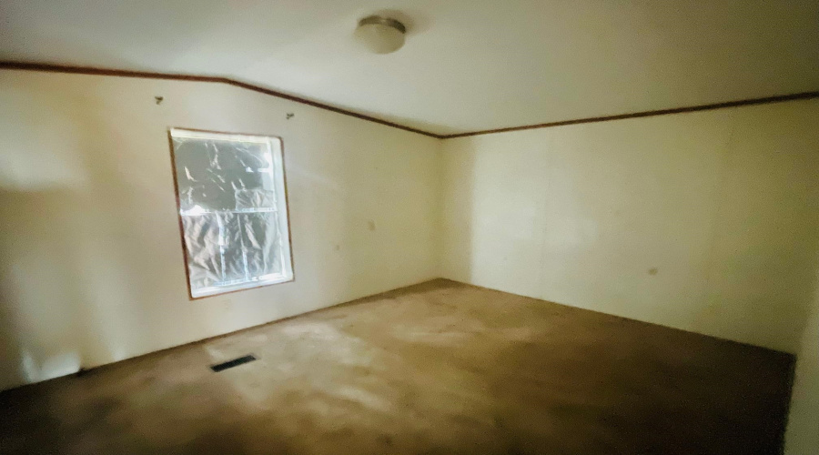 108 Hugo St., Dilley, Texas 78017, 2 Bedrooms Bedrooms, 5 Rooms Rooms,2 BathroomsBathrooms,Residential,For Sale,108 Hugo St.,20261199