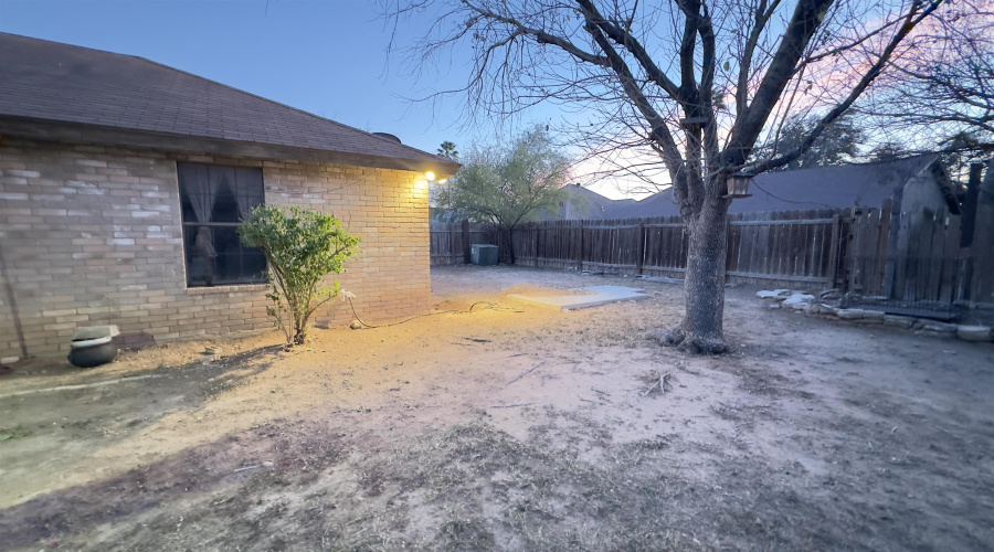 8617 Northridge Lp, Laredo, Texas 78045, 3 Bedrooms Bedrooms, 6 Rooms Rooms,2 BathroomsBathrooms,Residential,For Sale,8617 Northridge Lp,20261201