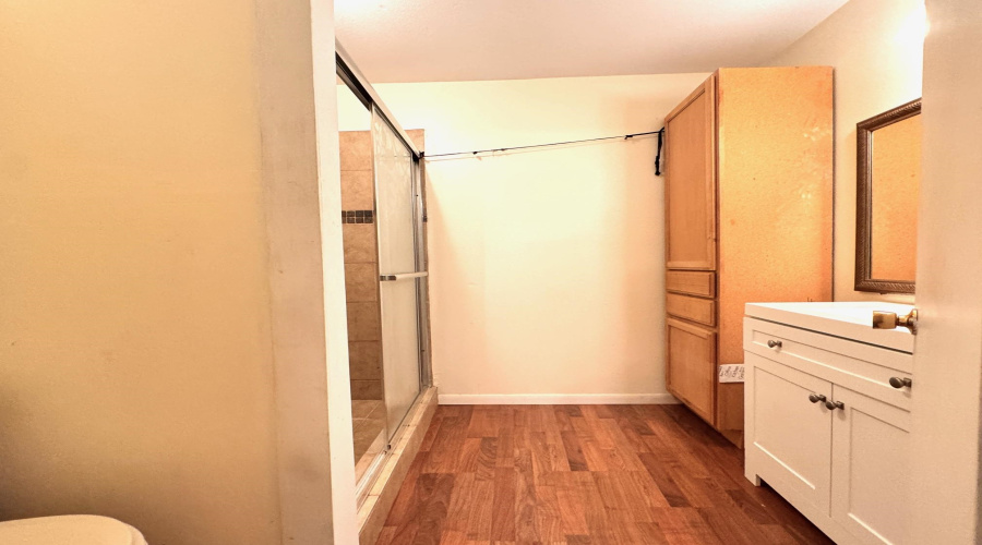 5116 Haynes Ave, LAREDO, Texas 78041, ,Multi-family,For Sale,5116 Haynes Ave,20261221