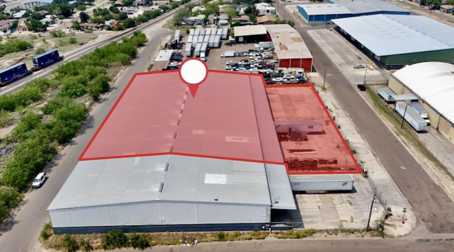 3102 Vidaurri Ave, Laredo, Texas 78040, 1 Bedroom Bedrooms, 1 Room Rooms,2 BathroomsBathrooms,Commercial/industrial,For Rent,3102 Vidaurri Ave,20261215