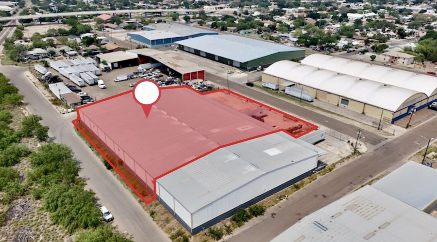 3102 Vidaurri Ave, Laredo, Texas 78040, 1 Bedroom Bedrooms, 1 Room Rooms,2 BathroomsBathrooms,Commercial/industrial,For Rent,3102 Vidaurri Ave,20261215