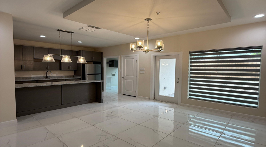 504 Gale Ct, LAREDO, Texas 78041, 3 Bedrooms Bedrooms, 5 Rooms Rooms,2 BathroomsBathrooms,Residential,For Rent,504 Gale Ct,20261208