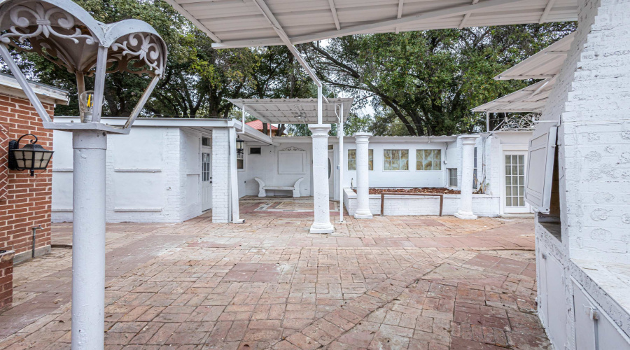 1420 Corpus Christi St, Laredo, Texas 78040, 1 Bedroom Bedrooms, 2 Rooms Rooms,1 BathroomBathrooms,Residential,For Rent,1420 Corpus Christi St,20261212