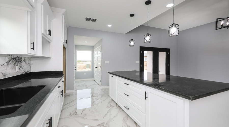 1402 El Caporal Dr., Laredo, Texas 78046, 3 Bedrooms Bedrooms, 5 Rooms Rooms,2 BathroomsBathrooms,Residential,For Sale,1402 El Caporal Dr.,20261213