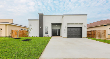 1402 El Caporal Dr., Laredo, Texas 78046, 3 Bedrooms Bedrooms, 5 Rooms Rooms,2 BathroomsBathrooms,Residential,For Sale,1402 El Caporal Dr.,20261213