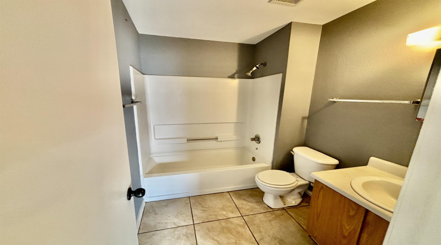 3106 St Isaac Lp, Laredo, Texas 78046, 3 Bedrooms Bedrooms, 5 Rooms Rooms,2 BathroomsBathrooms,Residential,For Sale,3106 St Isaac Lp,20261216