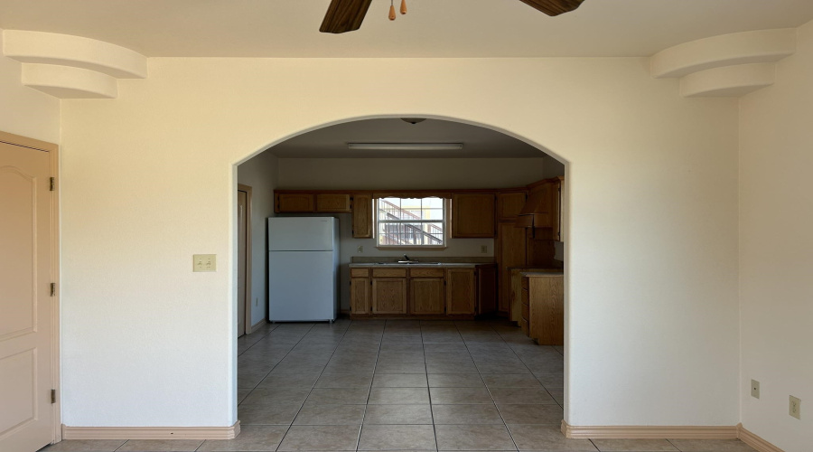 2901 S Martin Ave, Laredo, Texas 78046, 2 Bedrooms Bedrooms, 5 Rooms Rooms,1 BathroomBathrooms,Residential,For Rent,2901 S Martin Ave,20261217